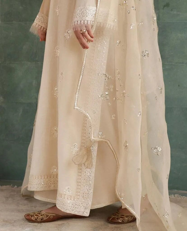 Florella | 3-Piece Stitched Outfit Garoor 